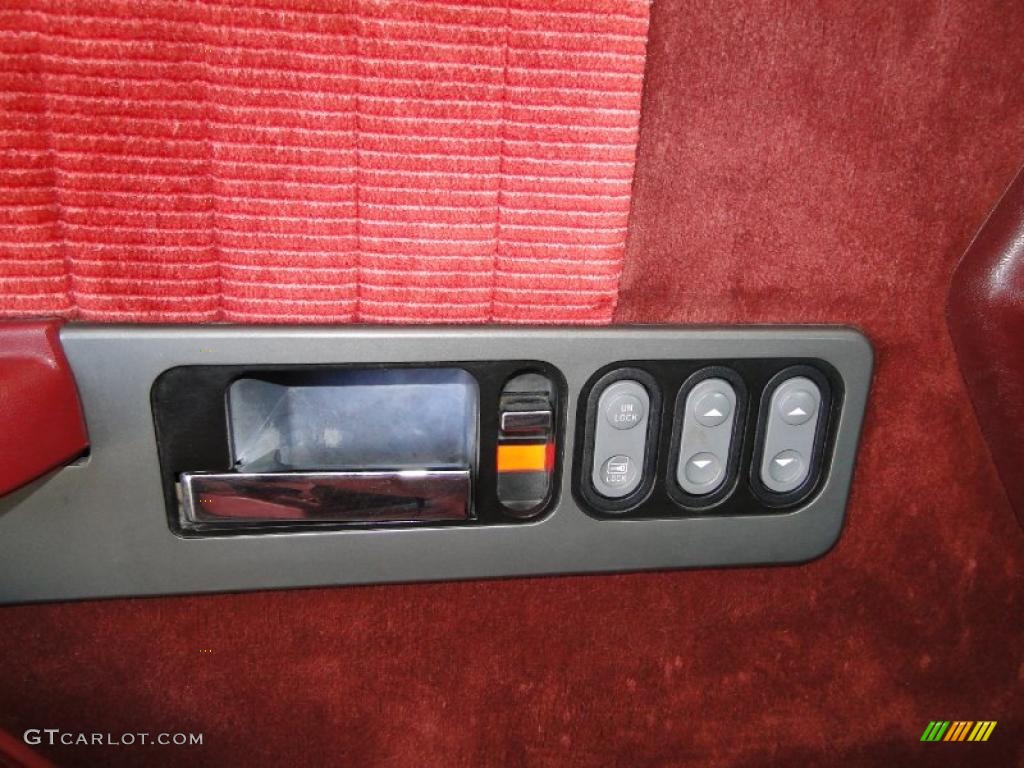 1993 Sierra 1500 SLE Regular Cab - Black / Red photo #14