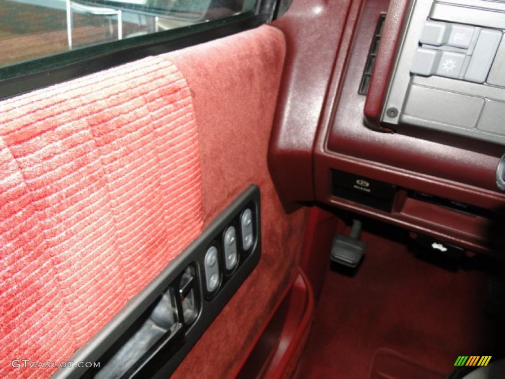 1993 Sierra 1500 SLE Regular Cab - Black / Red photo #15