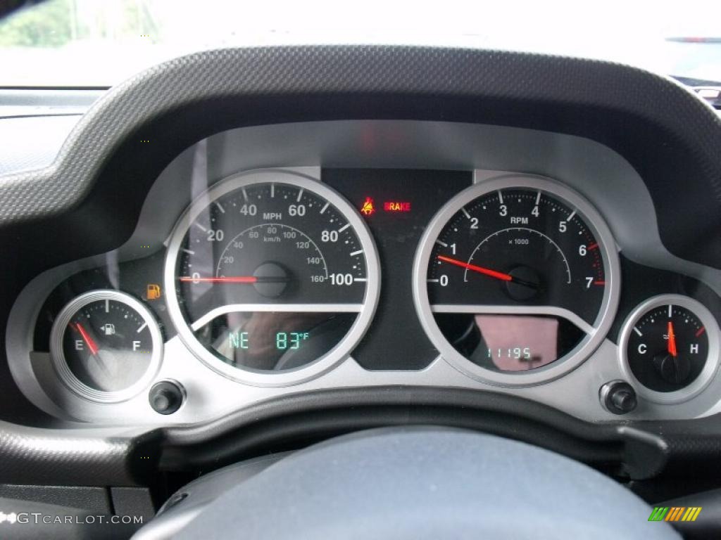 2010 Jeep Wrangler Unlimited Rubicon 4x4 Gauges Photo #49868564