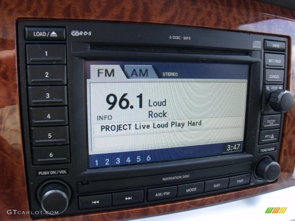2006 Dodge Ram 3500 SLT Mega Cab 4x4 Controls Photo #49868993