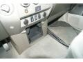 2004 Smoke Gray Nissan Titan SE King Cab 4x4  photo #30