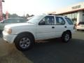 1999 Cream White Isuzu Rodeo LS 4WD  photo #2