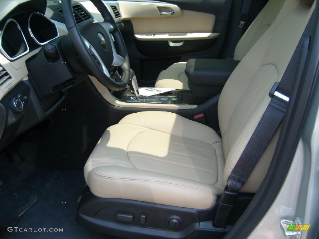 Cashmere/Ebony Interior 2011 Chevrolet Traverse LTZ AWD Photo #49870550
