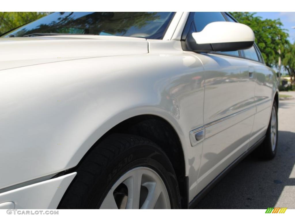 2002 S80 T6 - White / Taupe/LightTaupe photo #13