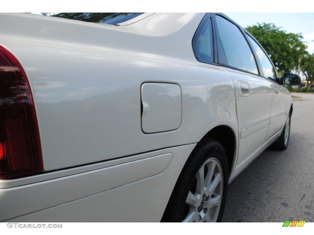 2002 S80 T6 - White / Taupe/LightTaupe photo #15