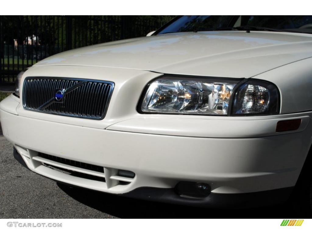 2002 S80 T6 - White / Taupe/LightTaupe photo #18