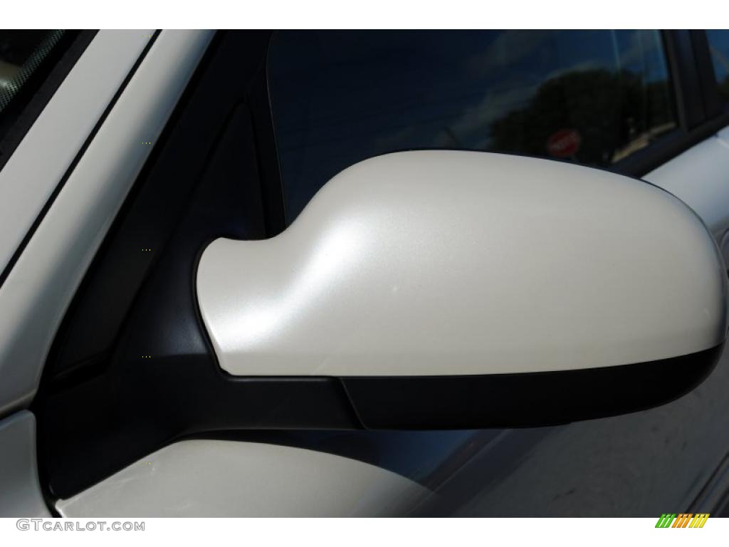 2002 S80 T6 - White / Taupe/LightTaupe photo #22