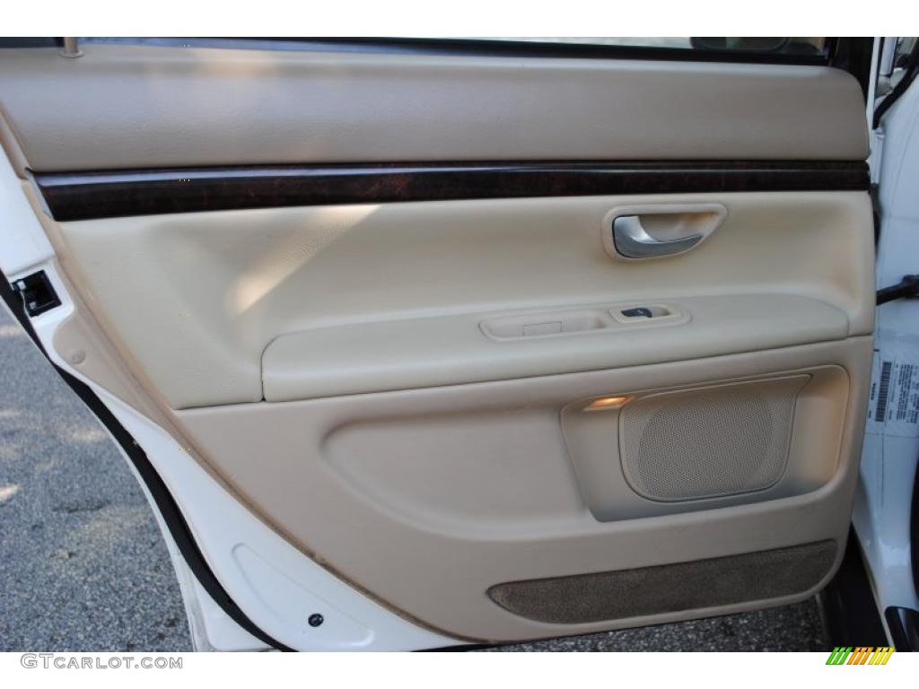 2002 S80 T6 - White / Taupe/LightTaupe photo #41