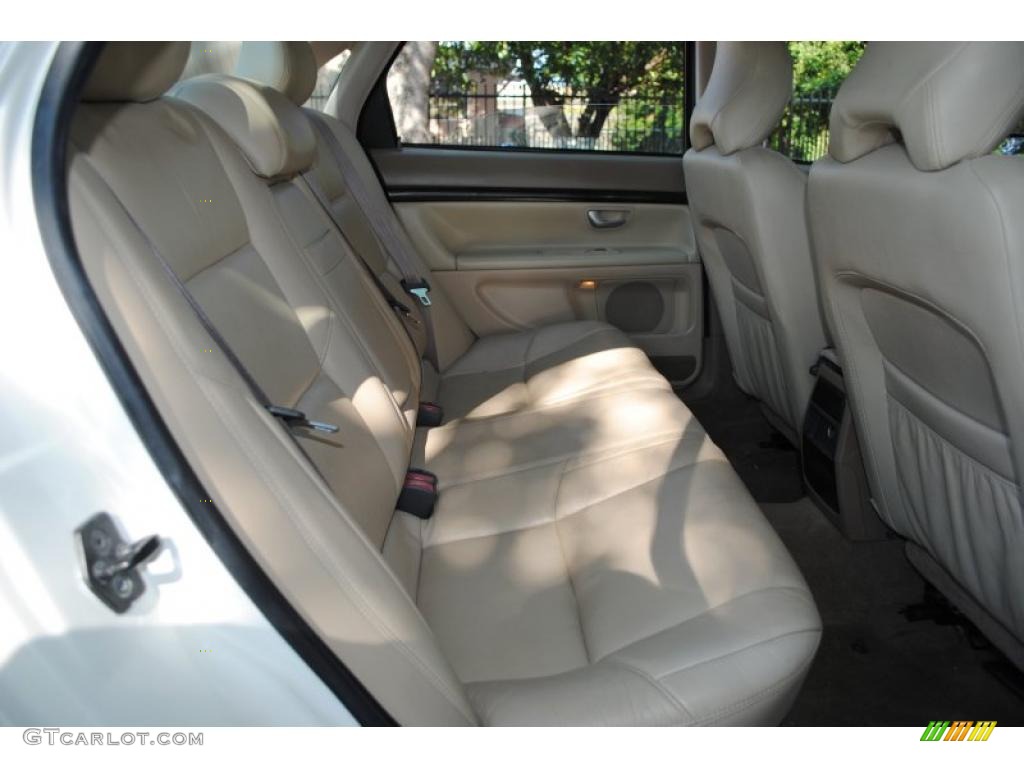 2002 S80 T6 - White / Taupe/LightTaupe photo #46