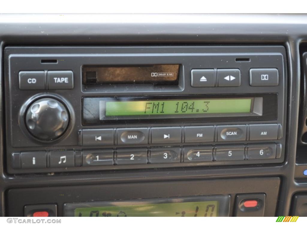 1999 Land Rover Discovery Series II Controls Photo #49871804