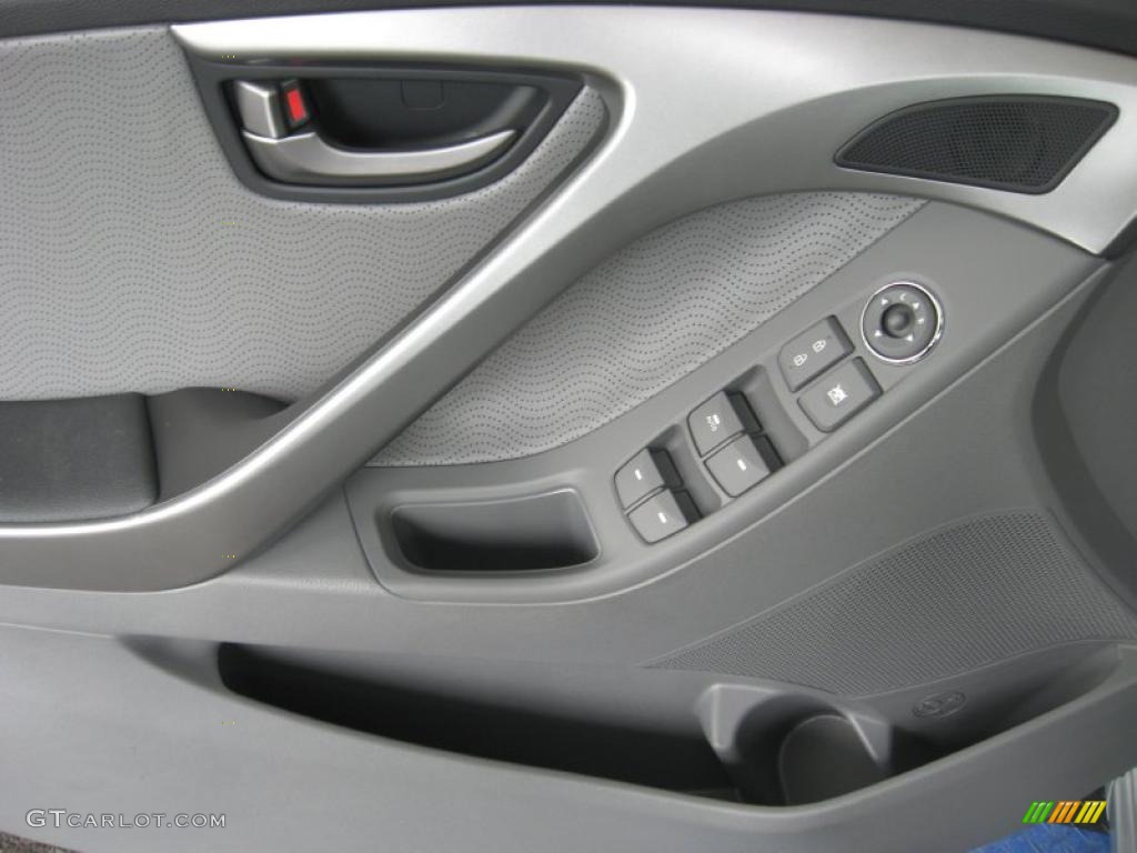 2011 Hyundai Elantra Limited Controls Photo #49872836