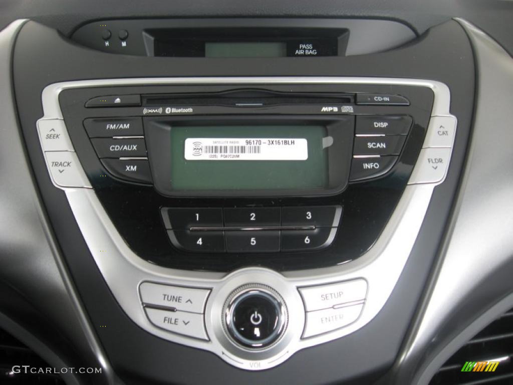 2011 Hyundai Elantra Limited Controls Photo #49872965