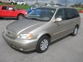 2004 Silky Beige Kia Sedona LX  photo #2