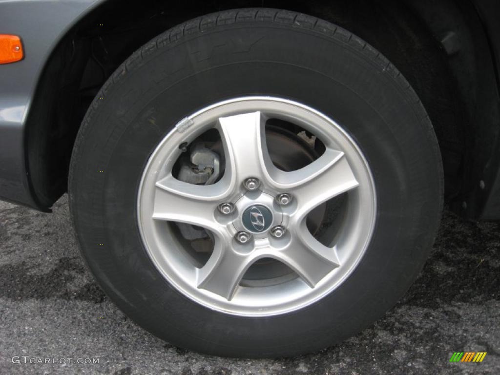 2004 Hyundai Santa Fe Standard Santa Fe Model Wheel Photo #49873625