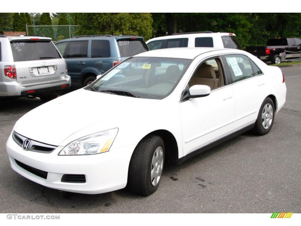 2006 Accord LX Sedan - Taffeta White / Ivory photo #1
