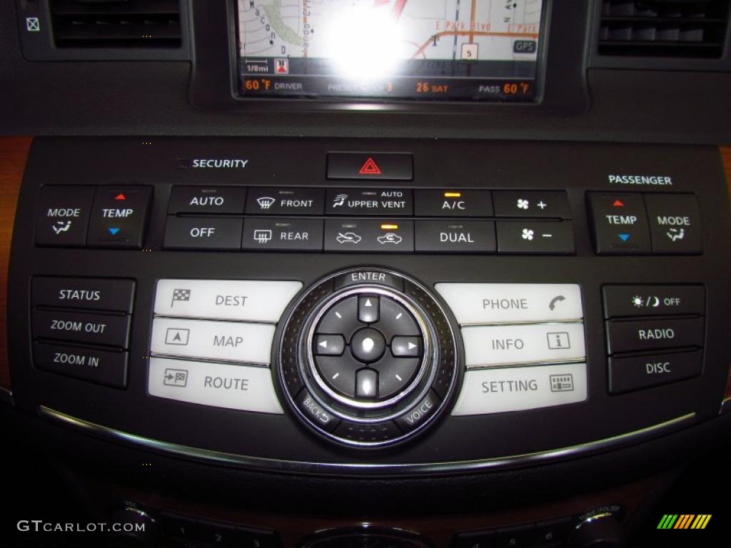 2007 Infiniti M 35 Sedan Controls Photo #49876313