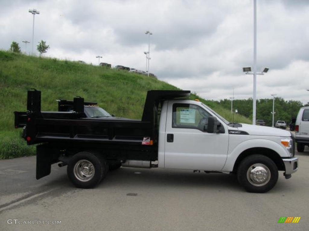 Oxford White 2011 Ford F350 Super Duty XL Regular Cab Chassis Dump Truck Exterior Photo #49876553