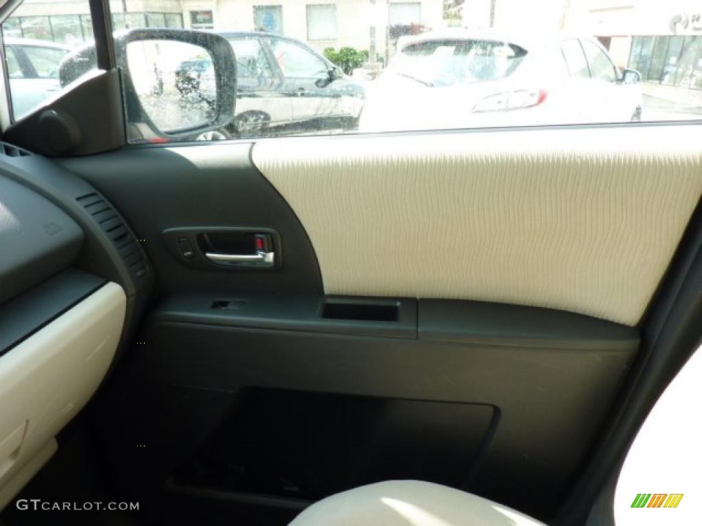 2008 MAZDA5 Sport - Crystal White / Sand photo #18
