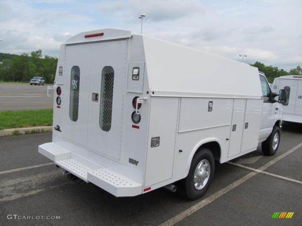 Oxford White 2011 Ford E Series Cutaway E350 Commercial Utility Truck Exterior Photo #49877309