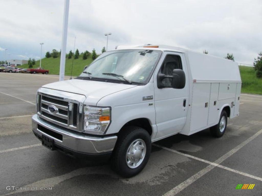 Oxford White 2011 Ford E Series Cutaway E350 Commercial Utility Truck Exterior Photo #49877363
