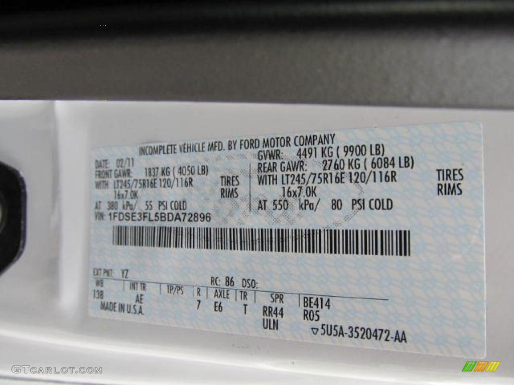 2011 E Series Cutaway Color Code YZ for Oxford White Photo #49877543
