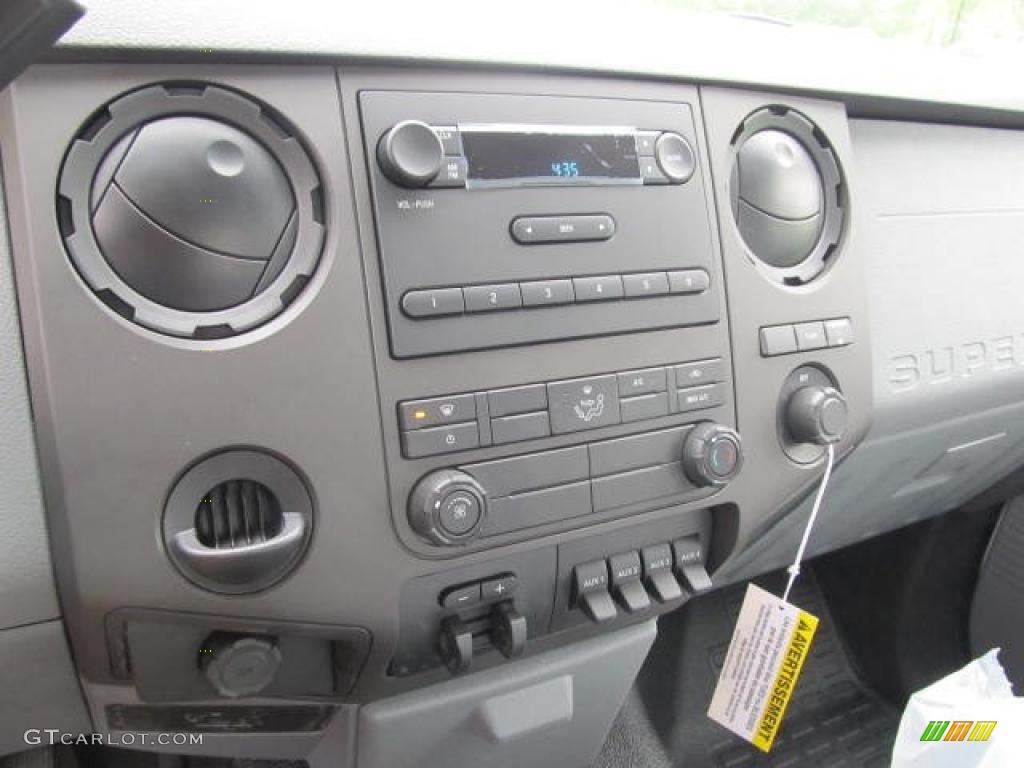 2011 Ford F350 Super Duty XL Regular Cab Chassis Dump Truck Controls Photo #49878542