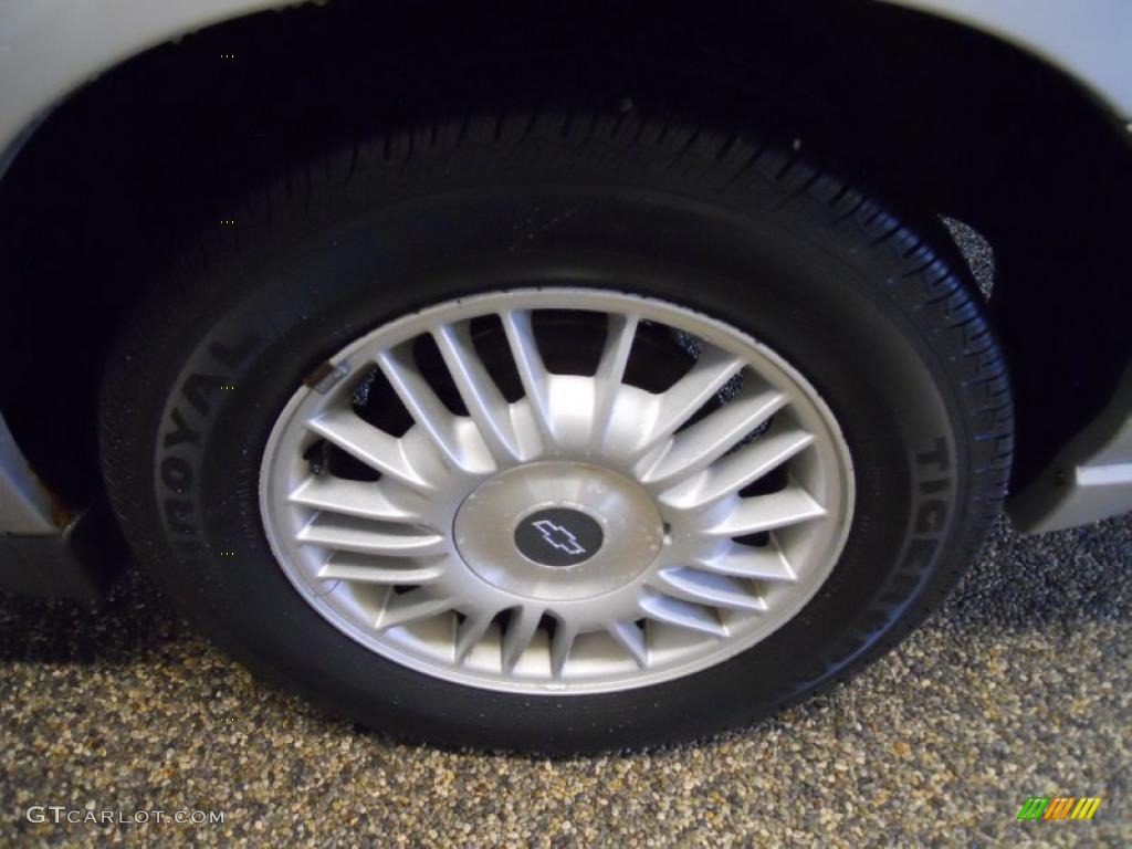 2001 Chevrolet Impala Standard Impala Model Wheel Photo #49879478