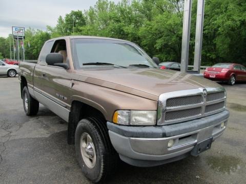 2000 Dodge Ram 1500 SLT Extended Cab 4x4 Data, Info and Specs
