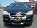 Black - Jetta SE Sedan Photo No. 2