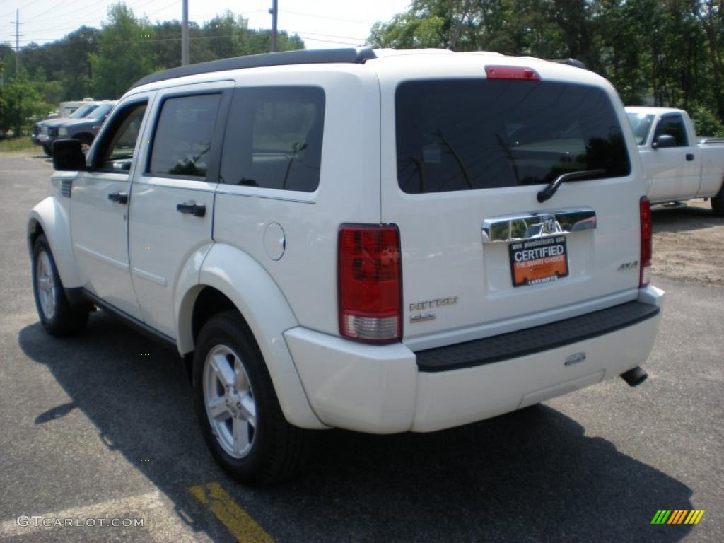 2007 Nitro SLT 4x4 - Stone White / Dark Slate Gray/Light Slate Gray photo #7