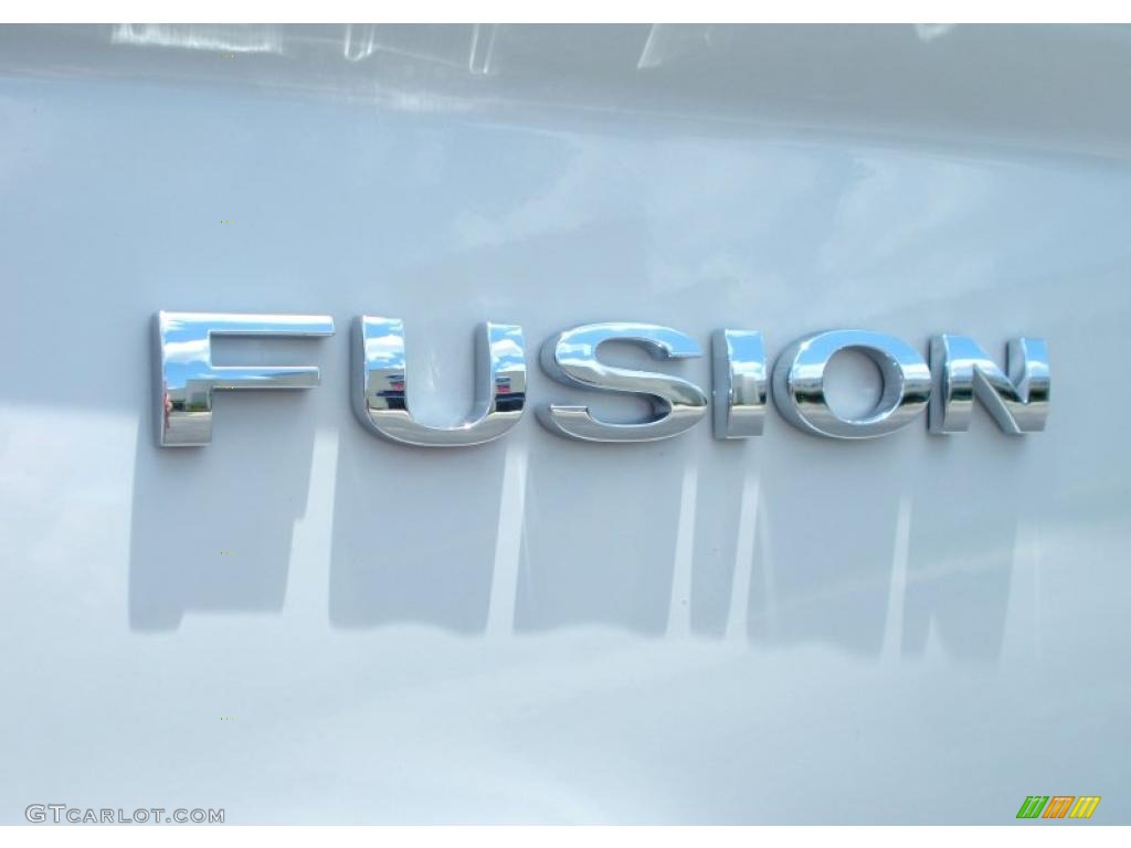 2011 Fusion SE - White Suede / Medium Light Stone photo #4