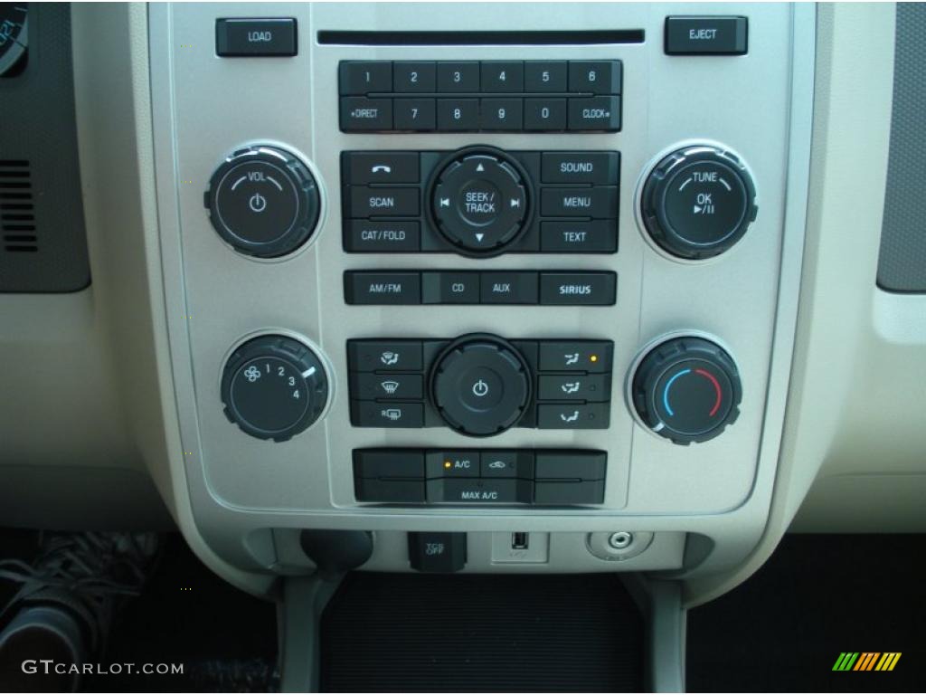 2011 Escape XLT V6 - White Suede / Stone photo #9