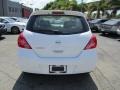 Fresh Powder - Versa 1.8 S Hatchback Photo No. 4