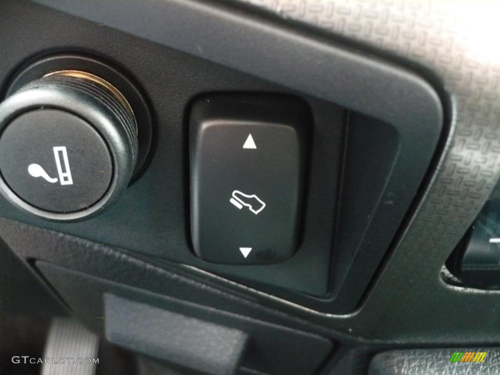2008 Ford F350 Super Duty FX4 SuperCab 4x4 Controls Photo #49886648