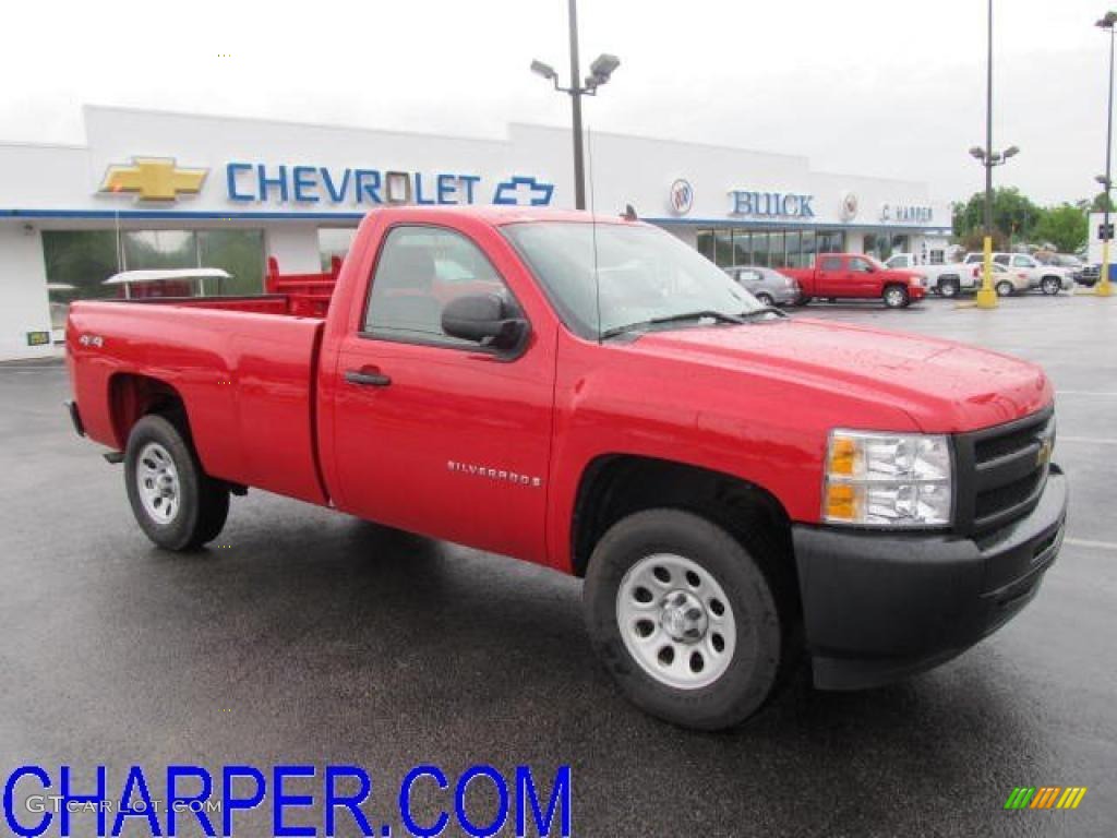 2009 Silverado 1500 Regular Cab 4x4 - Victory Red / Dark Titanium photo #1