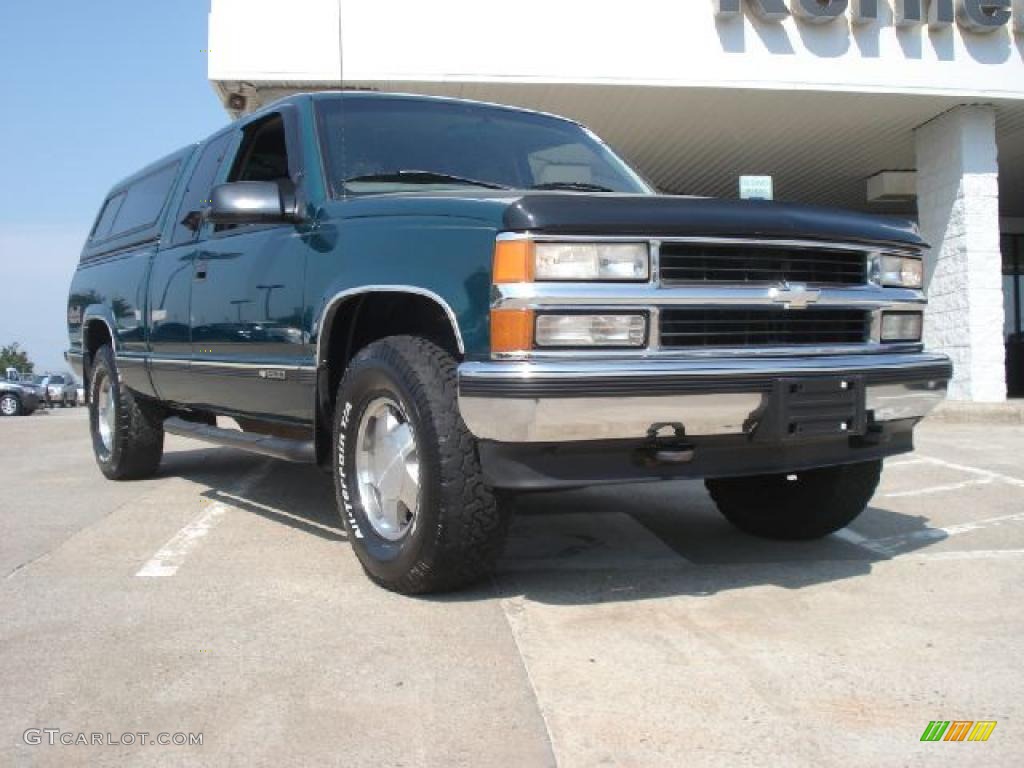 Emerald Green Metallic Chevrolet C/K