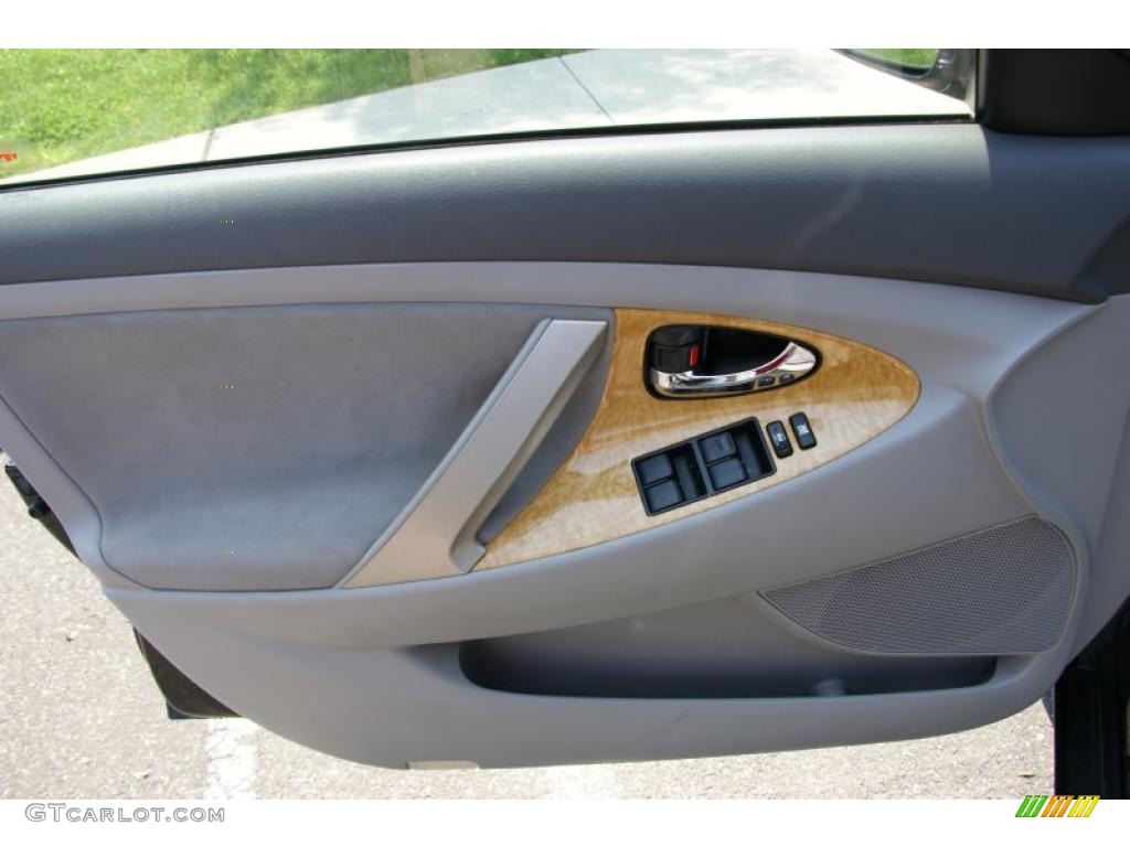 2007 Camry XLE - Black / Ash photo #9