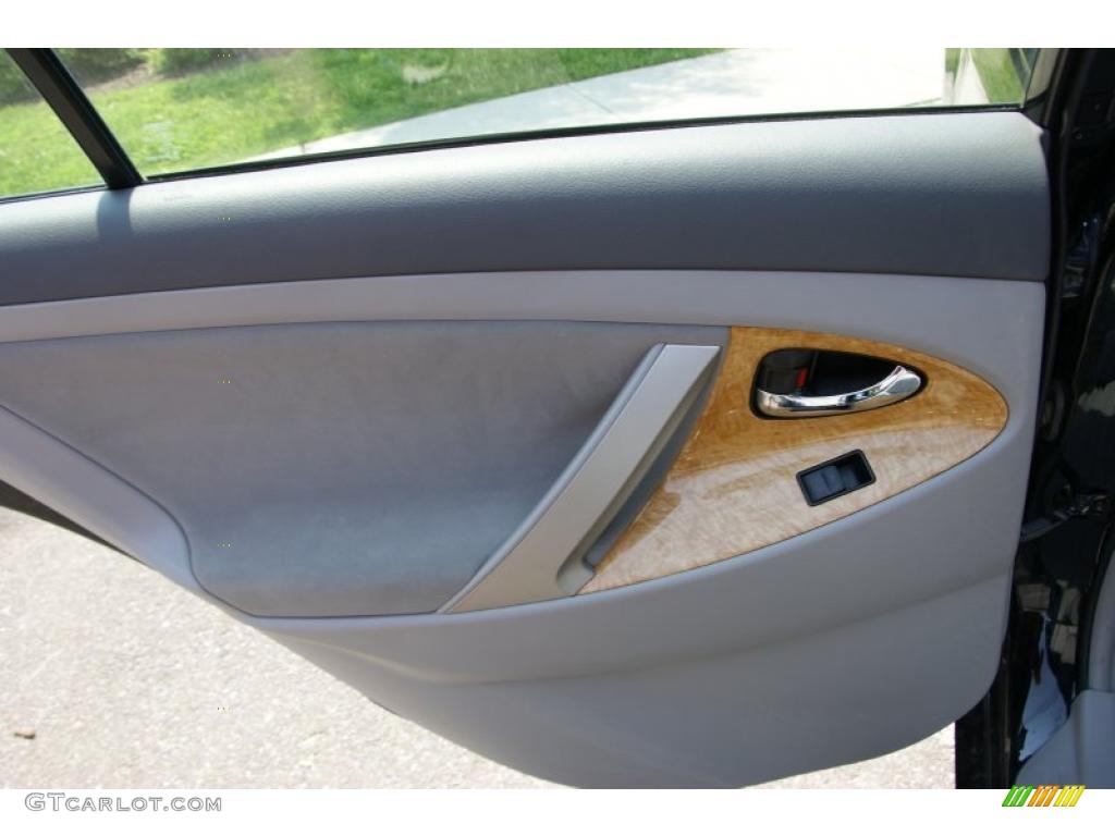 2007 Camry XLE - Black / Ash photo #11