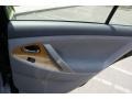 Black - Camry XLE Photo No. 17