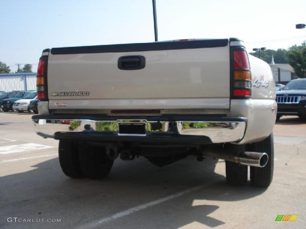 2006 Silverado 3500 LT Crew Cab 4x4 Dually - Silver Birch Metallic / Dark Charcoal photo #4