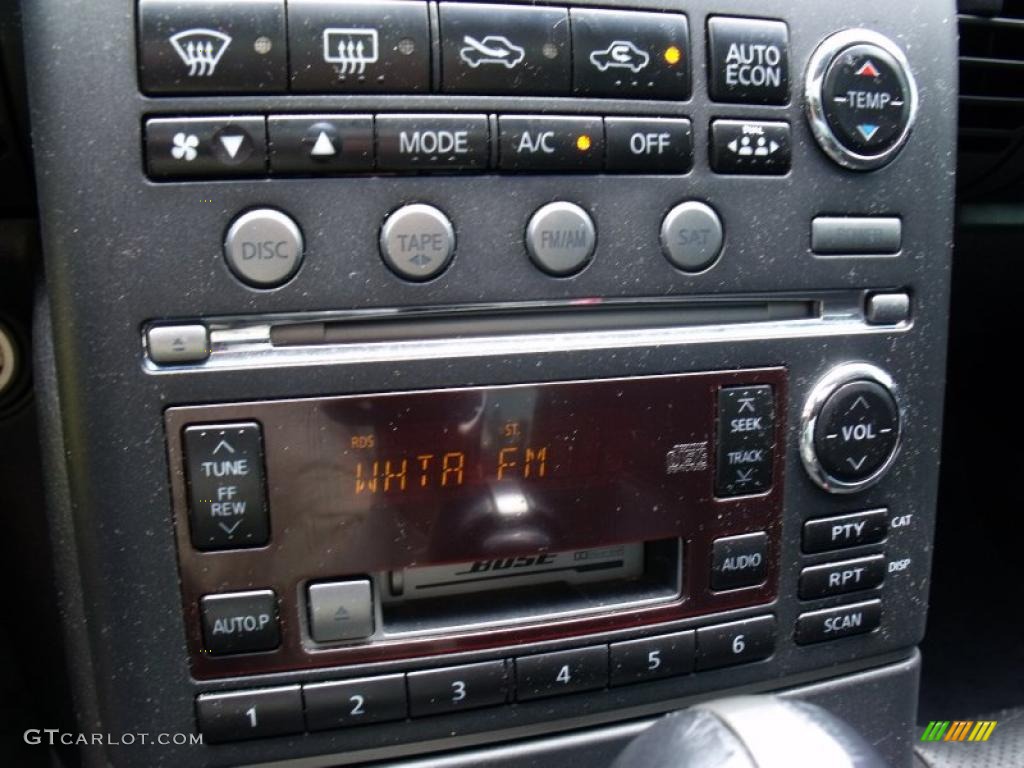 2004 Infiniti G 35 Coupe Controls Photo #49890944