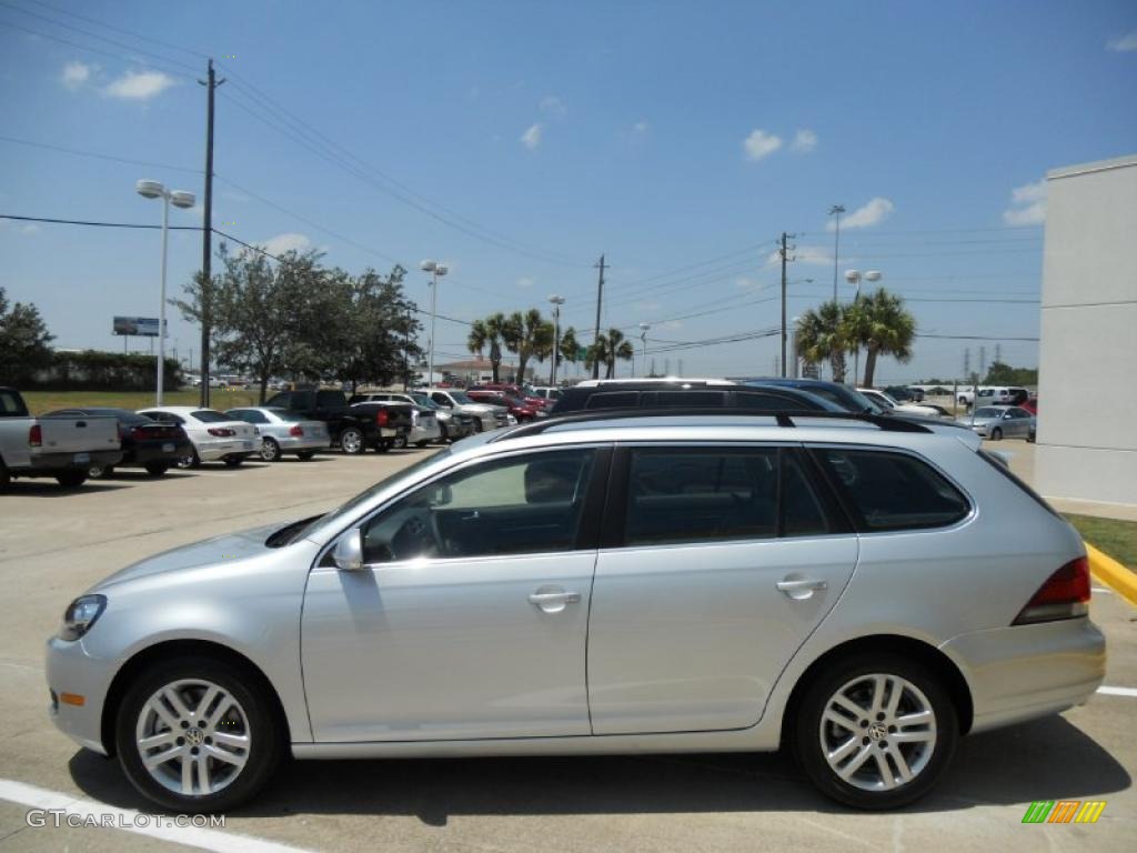 Reflex Silver Metallic 2011 Volkswagen Jetta TDI SportWagen Exterior Photo #49891103