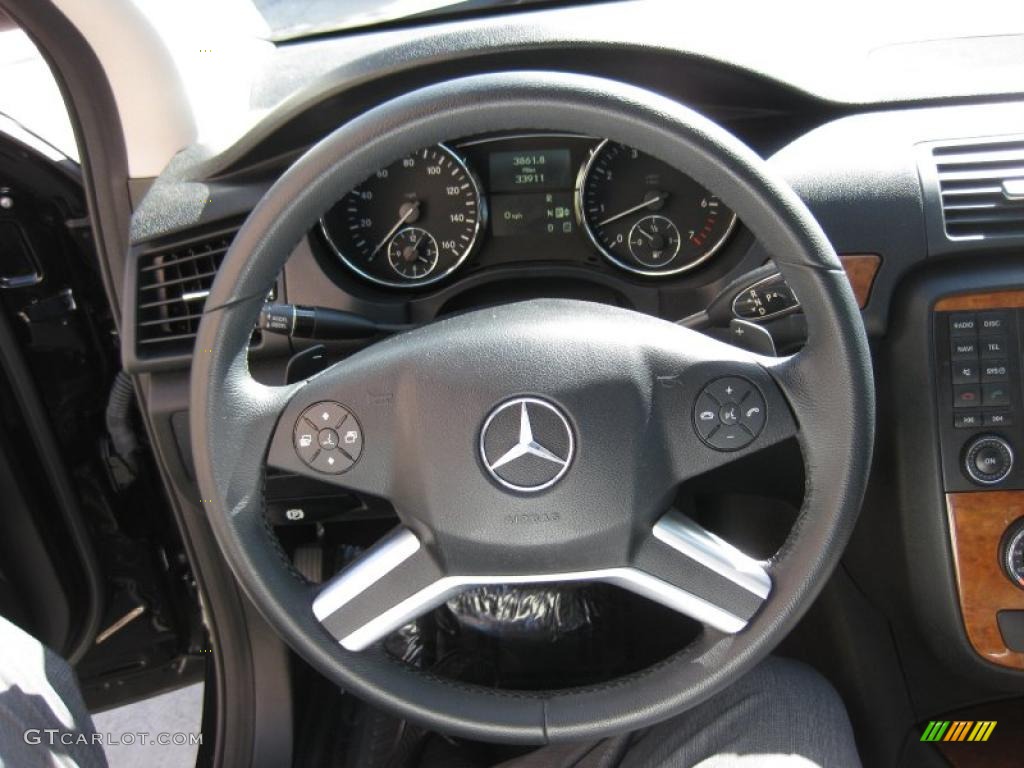 2009 Mercedes-Benz R 350 4Matic Black Steering Wheel Photo #49892381