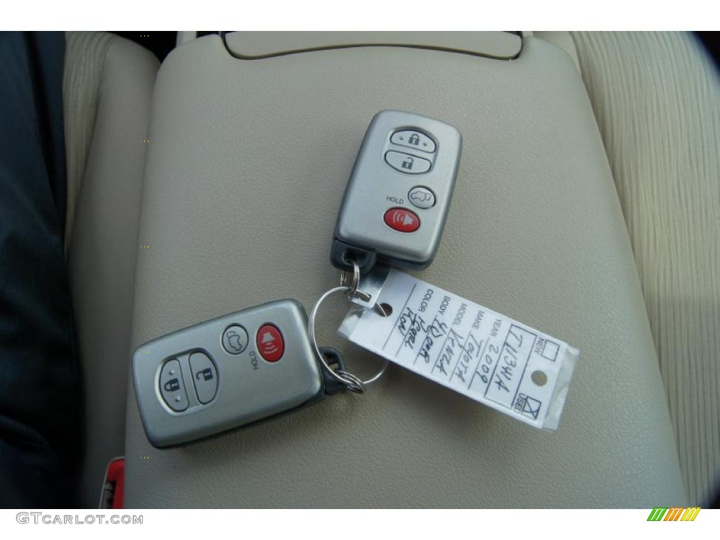 2009 Venza AWD - Blizzard Pearl / Ivory photo #43