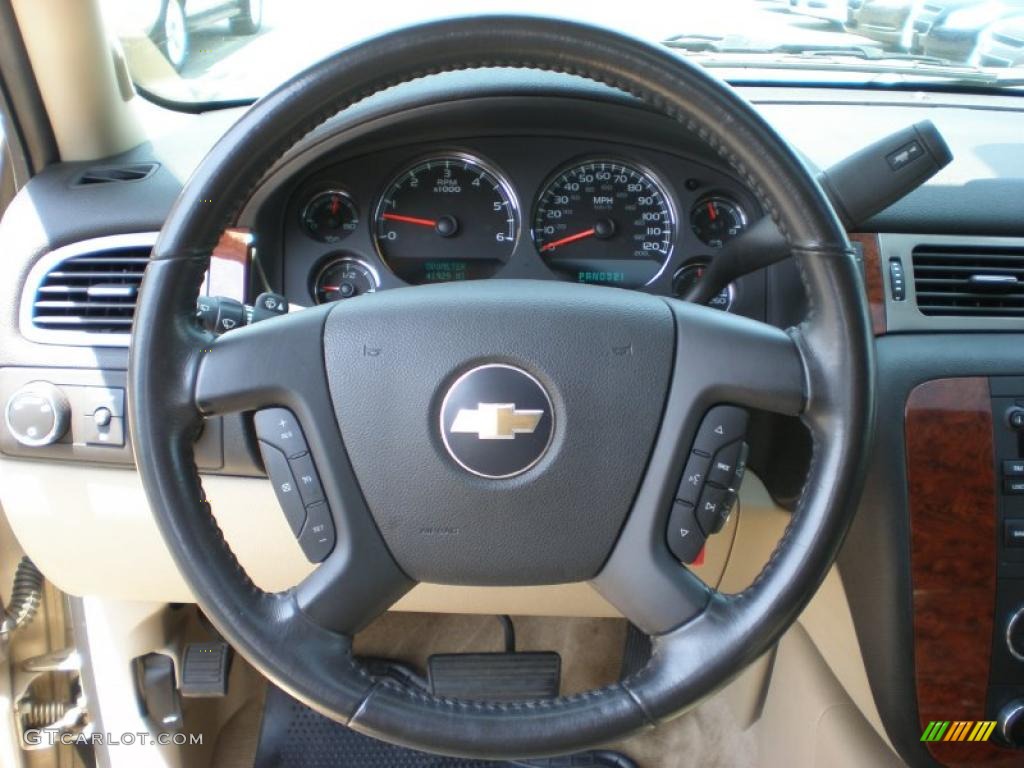 2008 Chevrolet Suburban 1500 LT 4x4 Light Cashmere/Ebony Steering Wheel Photo #49897139