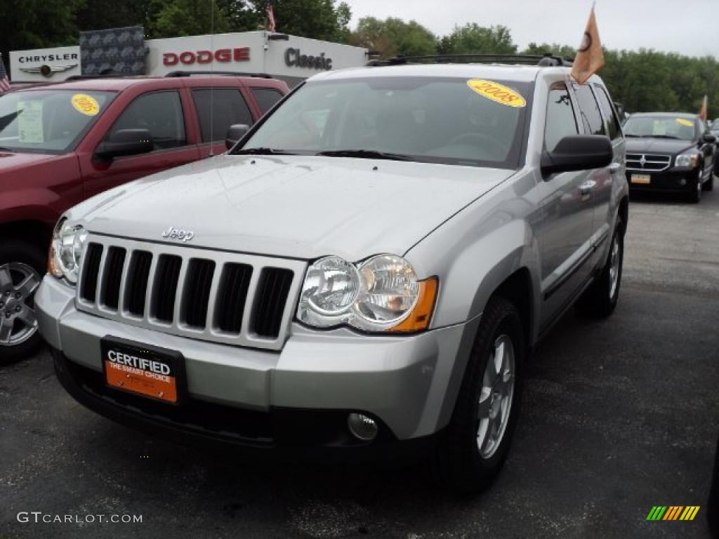 2008 Grand Cherokee Laredo 4x4 - Bright Silver Metallic / Dark Slate Gray photo #1