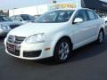 Campanella White - Jetta SE Sedan Photo No. 4