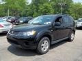 Labrador Black Pearl - Outlander ES 4WD Photo No. 4