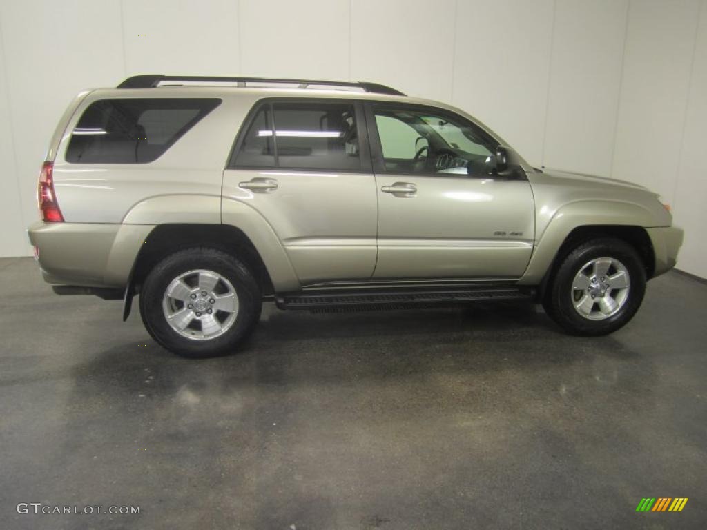 2005 4Runner SR5 4x4 - Dorado Gold Pearl / Taupe photo #13