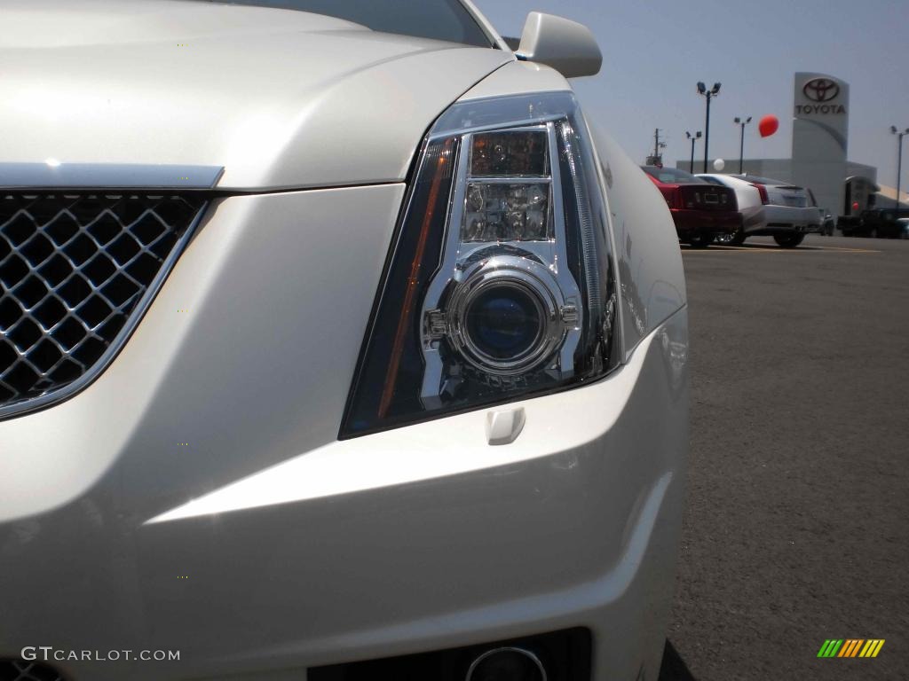 White Diamond Tricoat 2011 Cadillac CTS -V Coupe Exterior Photo #49904339